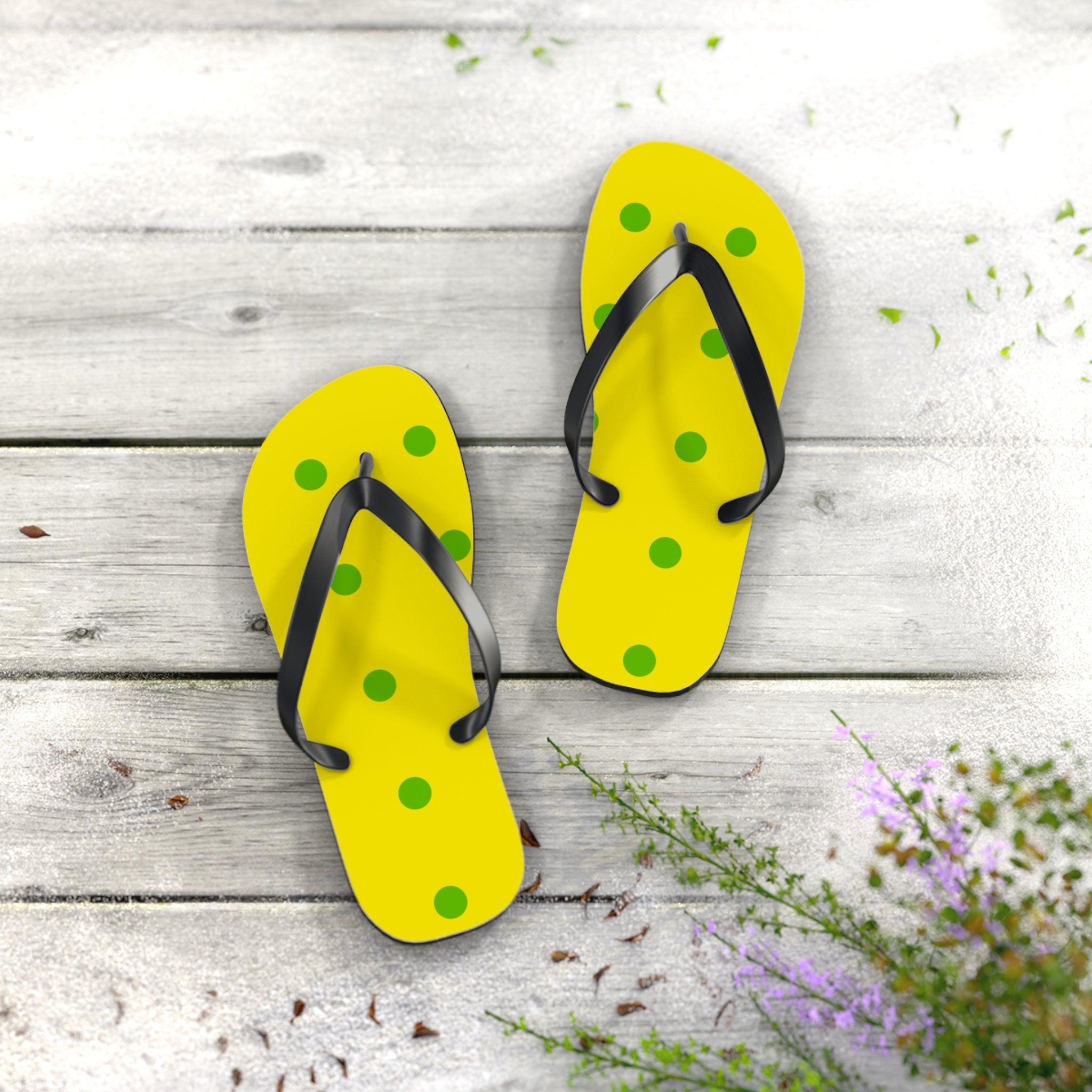 Yellow Polka Dot Flip Flops – Fun Summer Beach Sandals
