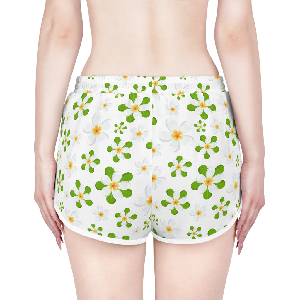 Floral Daisy Lounge Shorts — White Green All-Over Print Relaxed Shorts