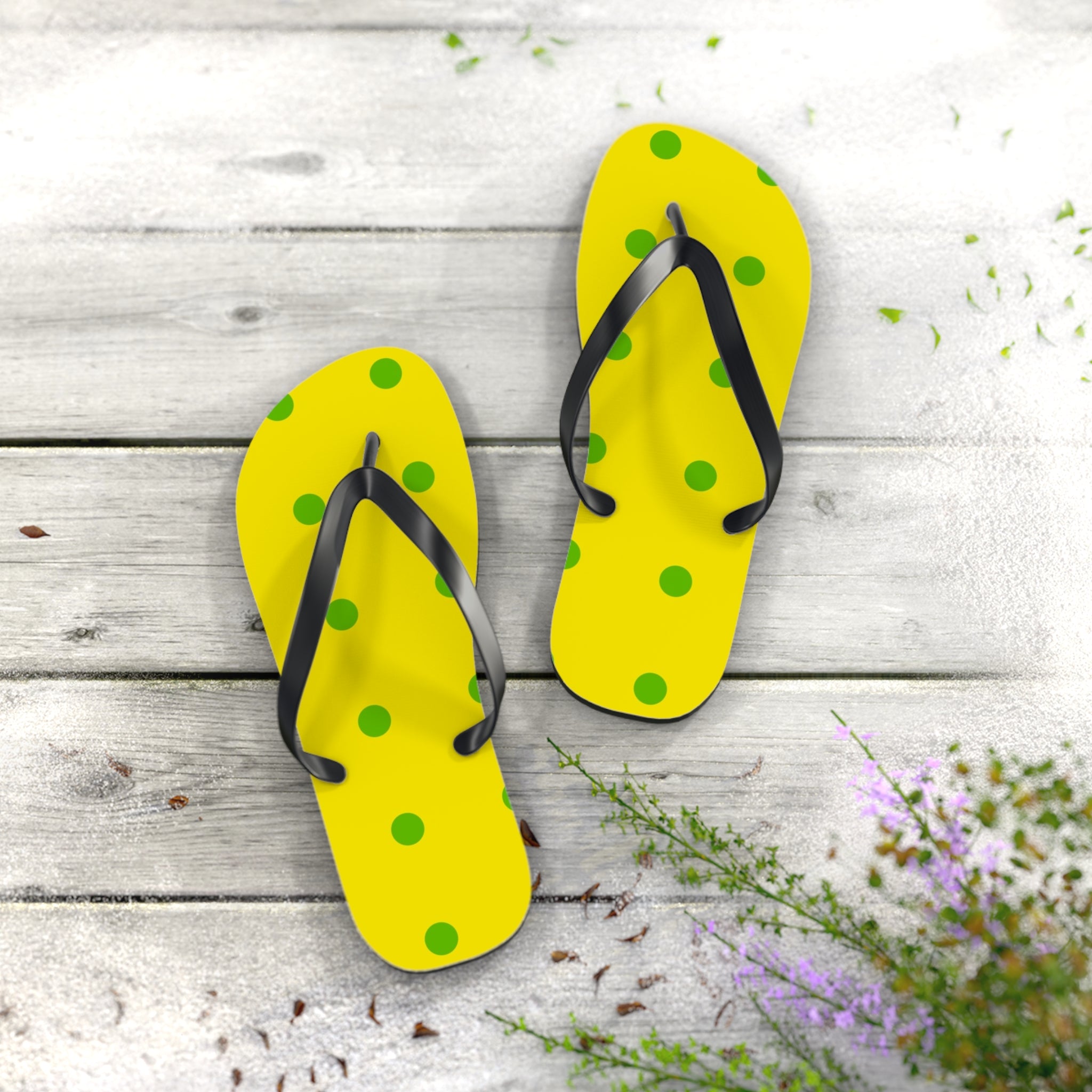 Yellow Polka Dot Flip Flops – Fun Summer Beach Sandals